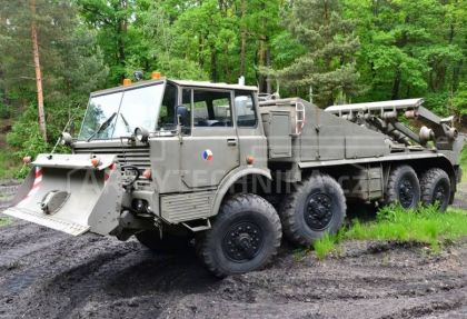 Tatra T-813 PM-55 přepravník náhradního mostového pole