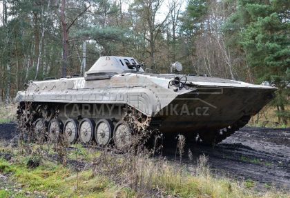 Obrněný transportér OT-90