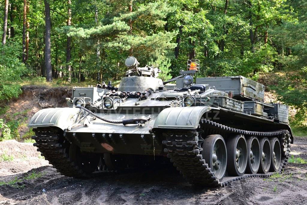 Vyprošťovací tank VT-55A